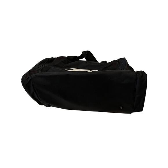 Puma Duffel with Ext 30"x15"x12" - Picture 4 of 6
